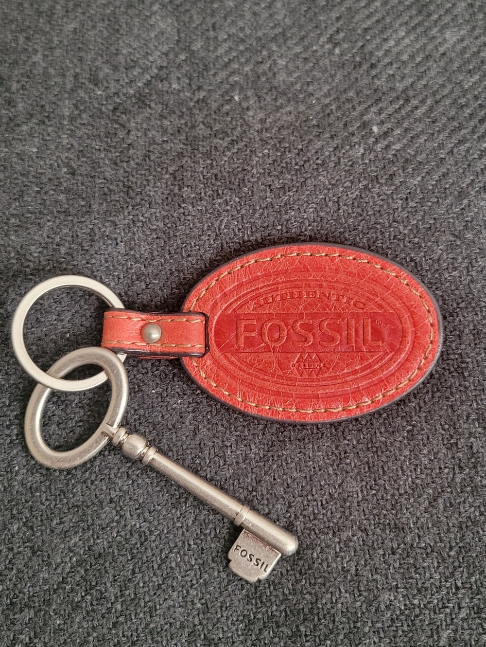 Fossil Burnt Rust Colour Leather Oval Key Fob with Metal Key